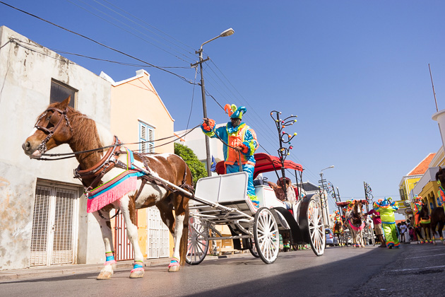 Read more about the article The Horse Parade in Otrobanda