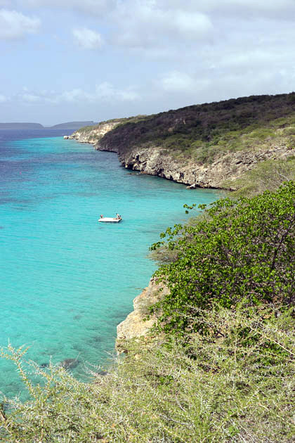 Read more about the article A Short Cliff Hike to Kokomo Beach